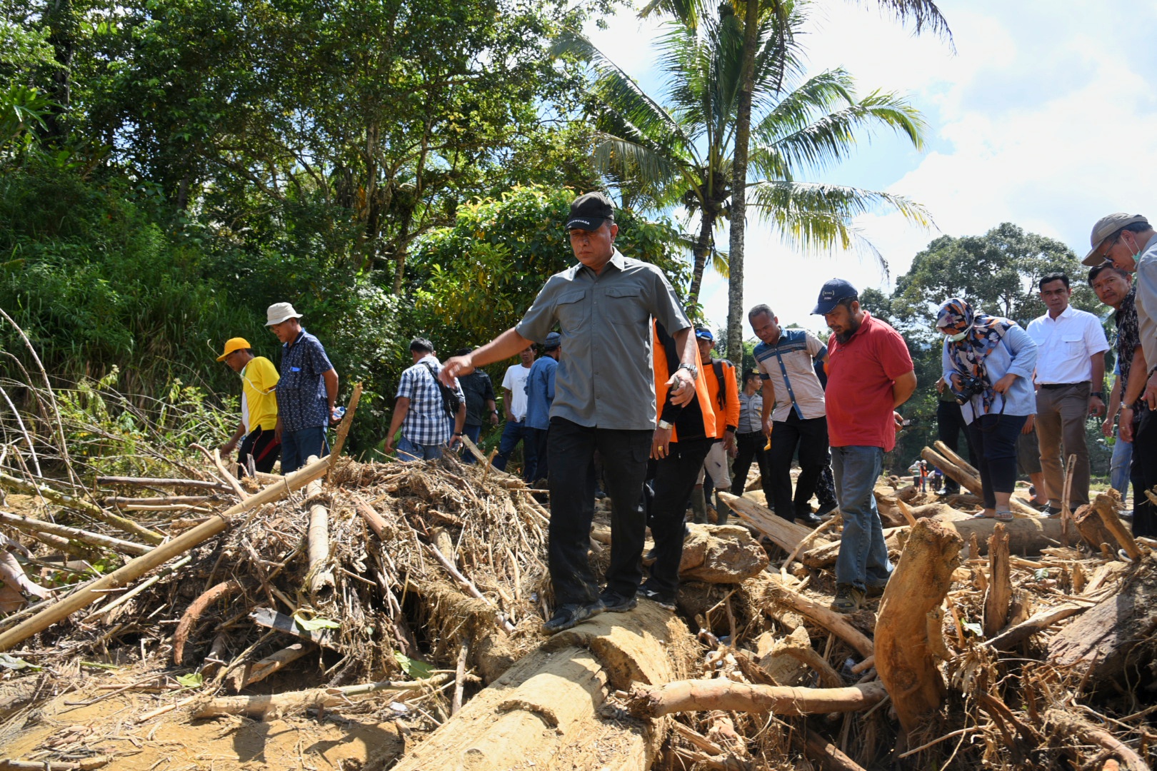 Waktu Pencarian Korban Banjir Bandang Dairi Diminta Ditambah